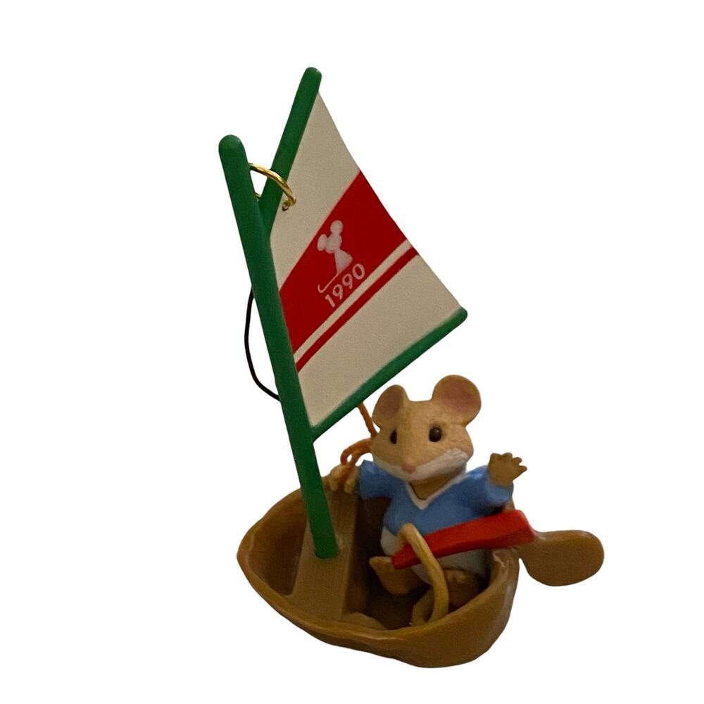 Vintage 1990 Hallmark cards, Inc Mouse Sailing a Nut Plastic Christmas Ornament